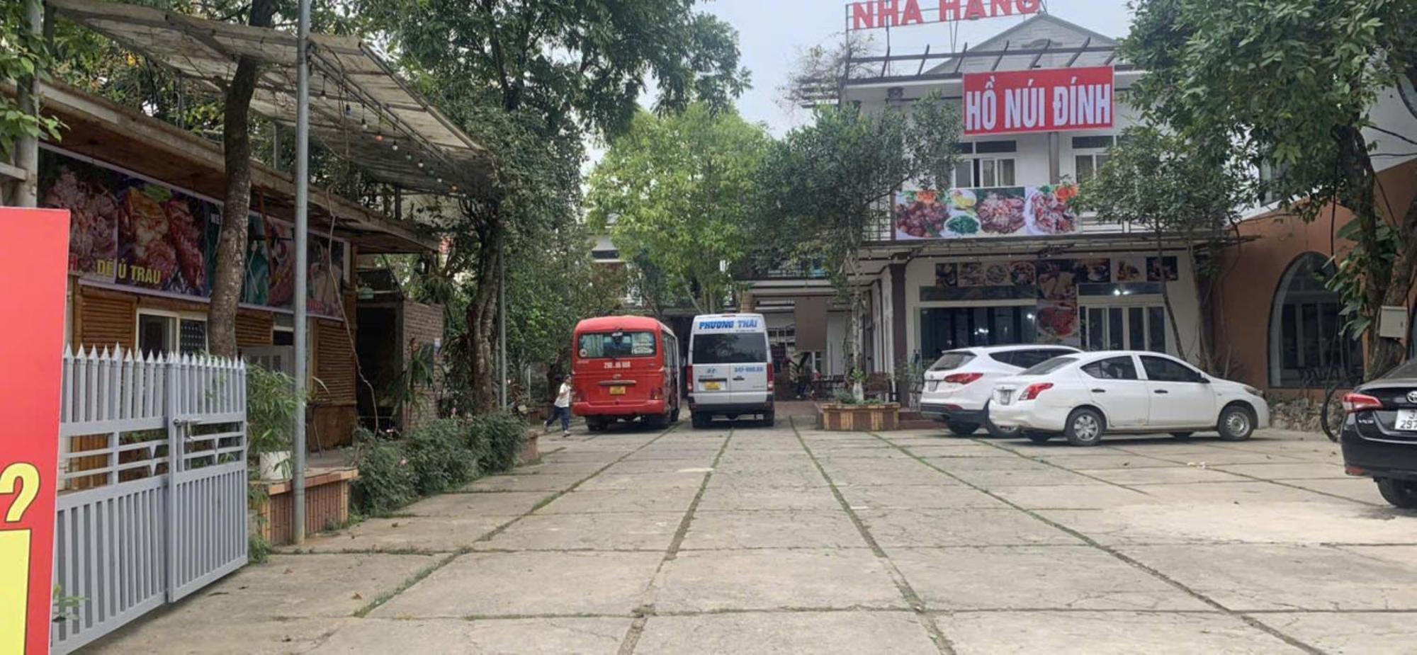 Ho Nui Dinh Hotel Ниньбинь Экстерьер фото
